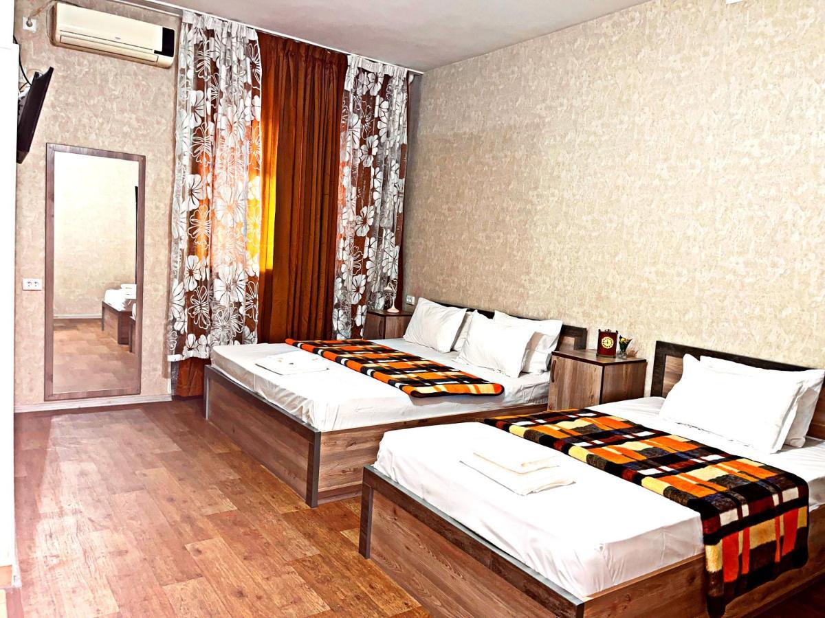 Safar Hotel Tashkent Esterno foto
