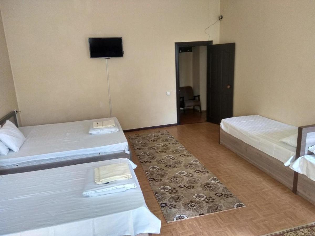 Safar Hotel Tashkent Esterno foto
