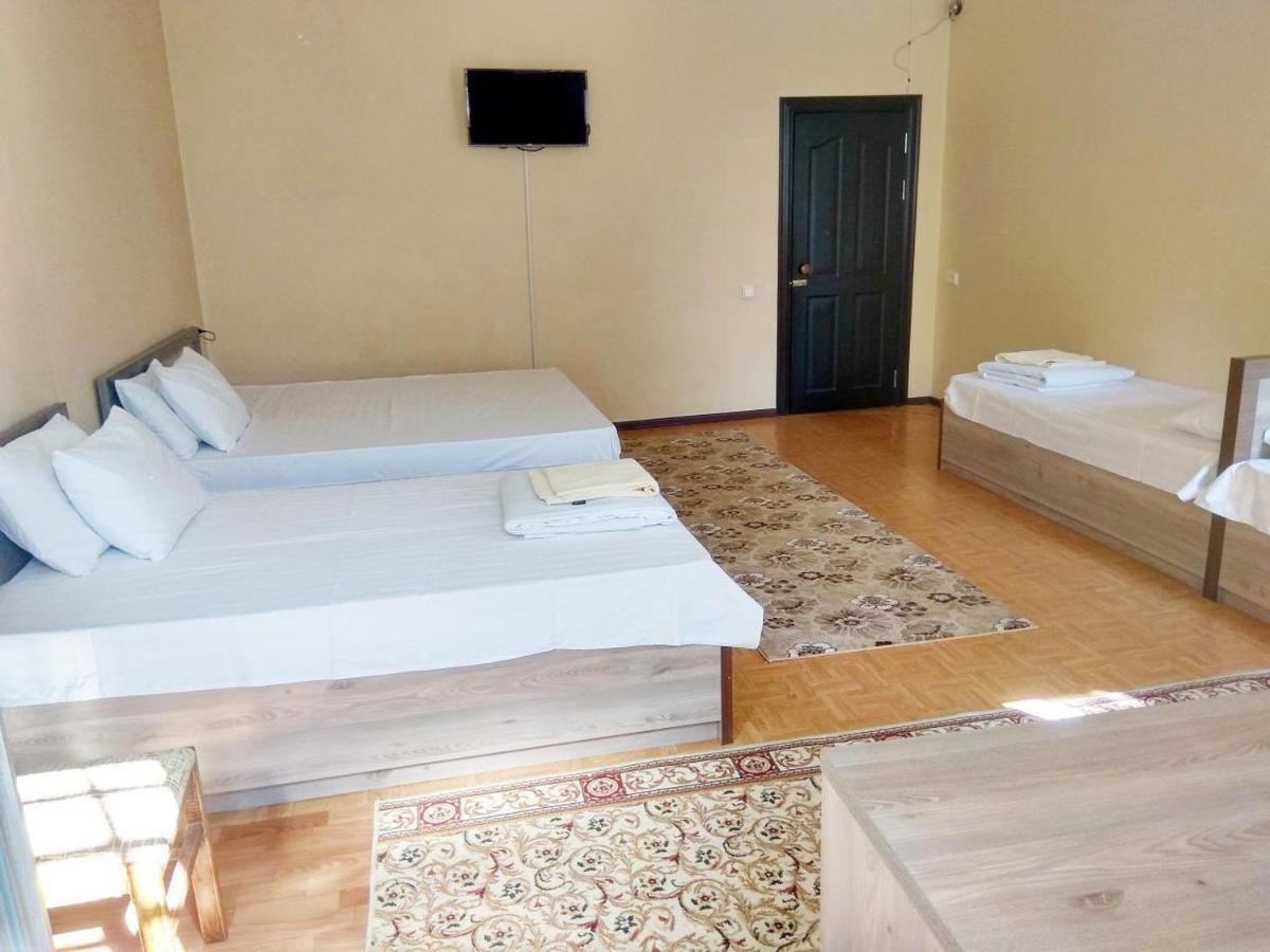 Safar Hotel Tashkent Esterno foto